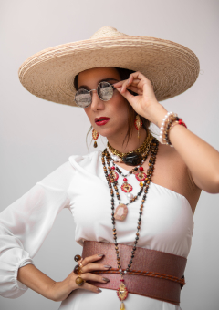 Costume